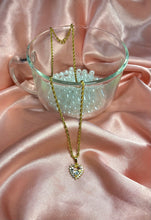 Load image into Gallery viewer, Crystal Heart Necklace